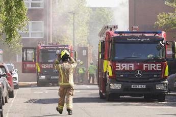 Londra, incendio in casa del primo ministro Starmer Londra, incendio in casa del primo ministro Starmer