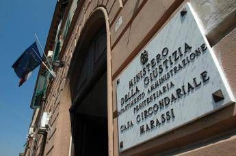 Rivolta nel carcere di Marassi a Genova: diversi feriti Rivolta nel carcere di Marassi a Genova: diversi feriti