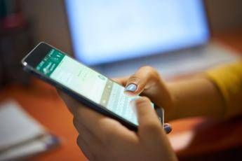 Whatsapp, arrivano gli account per under 13 gestiti da un genitore