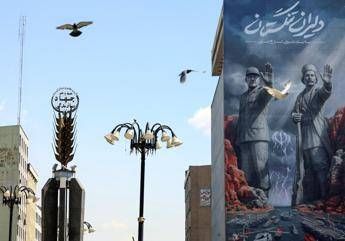 Iran-Usa, braccio di ferro per Hormuz. Italia pianifica l'invio di 4 navi