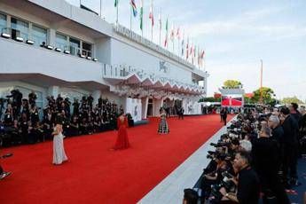 Cannes senza italiani, così la Mostra del cinema di Venezia rischia l'overbooking