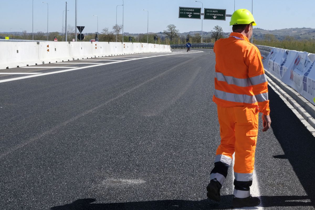 Autostrade dello Stato acquisisce le quote Anas in 4 società Autostrade dello Stato acquisisce le quote Anas in 4 società