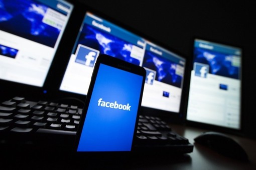 Nuovo down per Meta: Facebook e Instagram non funzionano per migliaia di utenti Nuovo down per Meta: Facebook e Instagram non funzionano per migliaia di utenti