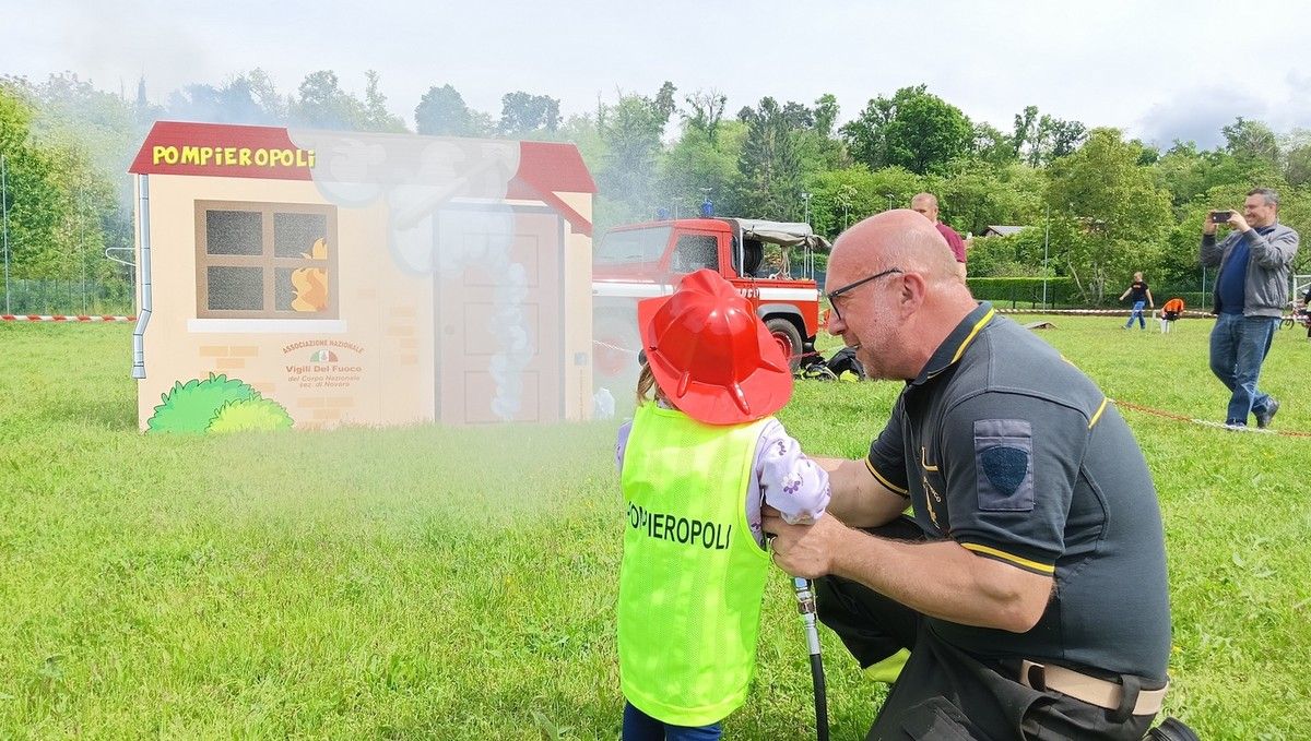 "Pompieropoli" arriva a Oleggio "Pompieropoli" arriva a Oleggio