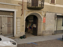 “Sequenze di segni vaganti”: la luce e la geometria protagoniste alla Galleria Borgo Arte