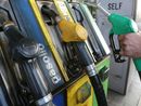Carburanti, l'accisa scende ma la benzina aumenta: Federconsumatori lancia un monitoraggio contro le speculazioni Carburanti, l'accisa scende ma la benzina aumenta: Federconsumatori lancia un monitoraggio contro le speculazioni