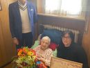 Francesca Caviggioli, 103 anni, omaggiata come mamma più anziana di Trecate