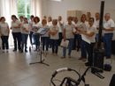 La gioia del cantare: festa d'estate alla Rsa 3AMilano di Borgo Ticino