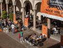Oltre 4000 bambini e adulti scarabocchiano Novara