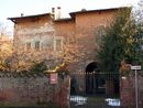 Il castello Leonardi di Casalino verso la vendita: interesse di una società cinese Il castello Leonardi di Casalino verso la vendita: interesse di una società cinese