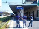 Aggredita e violentata sul treno Aggredita e violentata sul treno