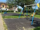Torrion Quartara, il Movimento 5 Stelle denuncia lo stato di degrado del parco giochi di via Vivaldi FOTO