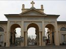 Cimitero Trecate: approvati dal consiglio comunale il nuovo regolamento e le tariffe per il 2024