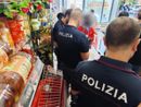 Novara, espulsioni e denunce per spaccio e porto d'armi abusivo