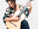 La chitarrista francese Gaëlle Solal protagonista del nuovo appuntamento di “Bis! 2 Laghi 2 Palchi”