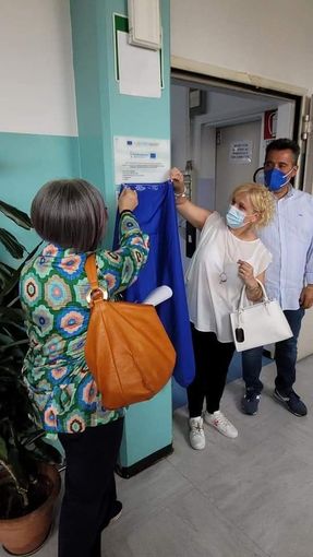 Istituto Mosotti, un laboratorio intitolato a Veronica e Carlo di Bernardo Istituto Mosotti, un laboratorio intitolato a Veronica e Carlo di Bernardo