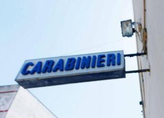 Napoli, scomparsa da quattro giorni ragazza di 16 anni