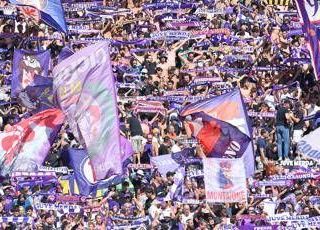 Fiorentina, la coreografia contro la Juve costa cara: maxi multa dal giudice sportivo