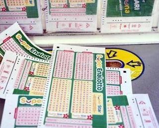 Superenalotto, cambia calendario estrazioni tra aprile e maggio