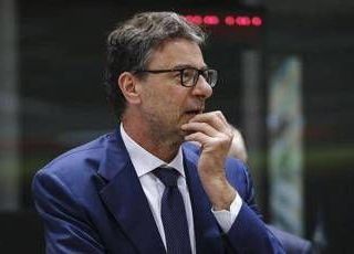 Difesa comune Ue, Giorgetti: &quot;Meglio aspettare il vertice Nato di giugno&quot;