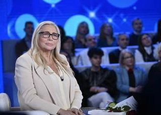 Domenica In, gli ospiti di oggi domenica 13 aprile: chi c'è in studio con Mara Venier