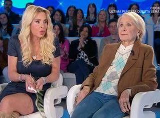 Valeria Marin e la mamma, gelo a Domenica In: &quot;Sbloccami il cellulare&quot;