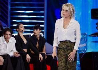 Amici, Francesco ha un malore durante le prove: &quot;Mi formicola dappertutto&quot;