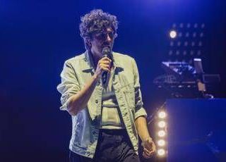 Ermal Meta chi è, il conduttore del Concertone del Primo Maggio a Roma