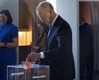 Voto choc in Germania, Merz non raggiunge maggioranza per diventare cancelliere Voto choc in Germania, Merz non raggiunge maggioranza per diventare cancelliere