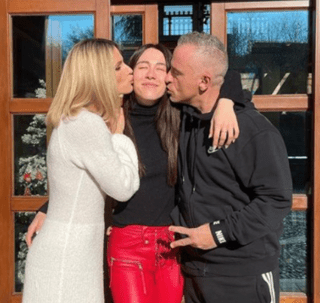 Aurora Ramazzotti: "Eros e Michelle? Non sono classici nonni, non ci sono per me come vorrei" Aurora Ramazzotti: "Eros e Michelle? Non sono classici nonni, non ci sono per me come vorrei"