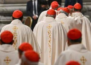 Conclave 2025, sondaggio tra vaticanisti: in pole Parolin con il 38% Conclave 2025, sondaggio tra vaticanisti: in pole Parolin con il 38%
