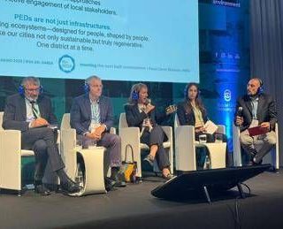 Rebuild 2025, Clerici Maestosi (Enea): "Distretti a energia positiva possibile risposta neutralità climatica" Rebuild 2025, Clerici Maestosi (Enea): "Distretti a energia positiva possibile risposta neutralità climatica"