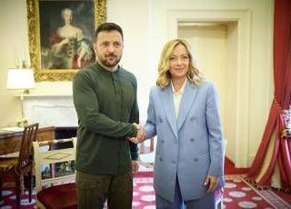 Ucraina, leader europei a Kiev. Meloni: "Urgente tregua totale di 30 giorni" Ucraina, leader europei a Kiev. Meloni: "Urgente tregua totale di 30 giorni"