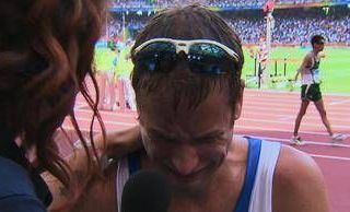 Atletica, Schwazer torna a marciare e vince i 10.000 societari in Veneto Atletica, Schwazer torna a marciare e vince i 10.000 societari in Veneto