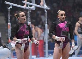 Verissimo, Alice e Asia D'Amato: "Papà ci manca tanto, grazie alla ginnastica siamo andate avanti" Verissimo, Alice e Asia D'Amato: "Papà ci manca tanto, grazie alla ginnastica siamo andate avanti"