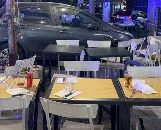 Roma, 86enne travolge in auto tavoli ristorante: sfiorata strage al quartiere Trieste Roma, 86enne travolge in auto tavoli ristorante: sfiorata strage al quartiere Trieste