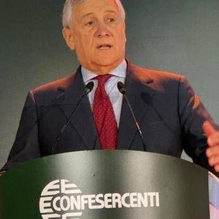 Tajani: "Serve un'Europa politica forte, dobbiamo avere il coraggio di andare avanti"