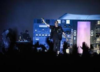 Marracash libero e felice, lo show con cui (ri)conquista la 'sua' Milano