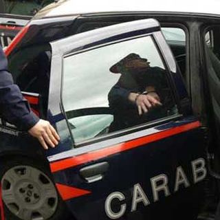 Si dà alla fuga e tenta di investire un Carabiniere, scatta l'arresto per un 45enne biellese