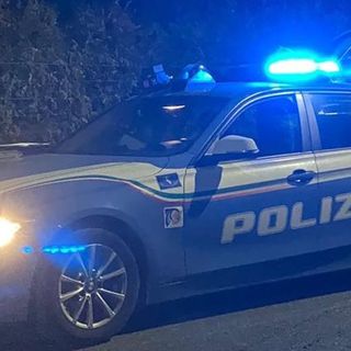 Insulti e lancio di pietre, poi parte un colpo d'arma da fuoco: a Biella attimi di paura al campo nomadi (foto di repertorio)