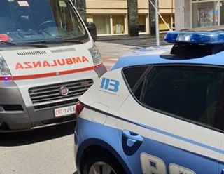 Scontro auto-trattore sul rettilineo di Cavaglià, ferito un 49enne