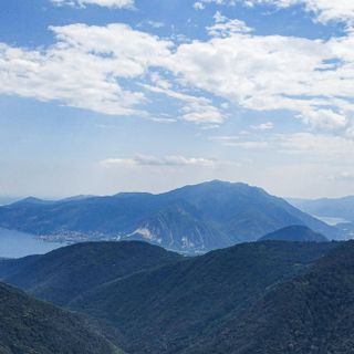 Alla scoperta di una valle antichissima: dalla strada Sutermeister alle coppelle dell'Alpe Prà