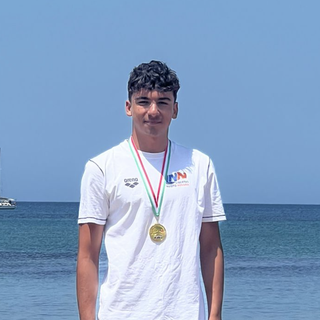 Matteo Federico Ignat (Libertas Nuoto Novara) campione italiano Juniores nella 16 km di fondo