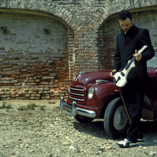 Emanuele Cadario in concerto tra folk, pop e classica