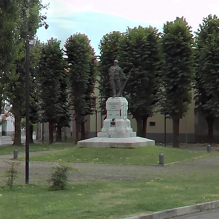 Bellinzago Novarese inaugura il cippo commemorativo del Reggimento Gestione Aree di Transito