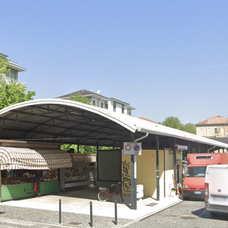 Dopo l’incendio, riparte il mercato di piazza Pasteur