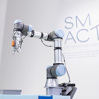 Robotica antropocentrica: universita' di Bolzano, centro di competenza Smact ed Eos Solutions uniti per realizzare la factory 5.0 a misura d'uomo
