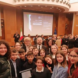 Classe VE dell'Istituto Calvino di Galliate ha ricevuto la menzione speciale nel concorso &quot;Amate sponde&quot;