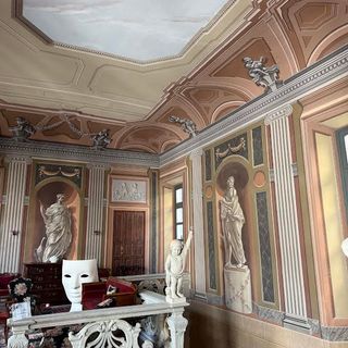 Scoprire il fascino nascosto di Palazzo Gautieri a Novara Scoprire il fascino nascosto di Palazzo Gautieri a Novara