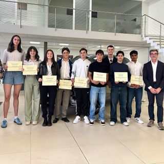 Soluzione Spa premia gli studenti più meritevoli con borse di studio per la guida sicura